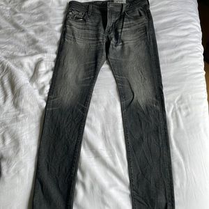 AG The Dylan jeans. Distressed grey. Size 32.